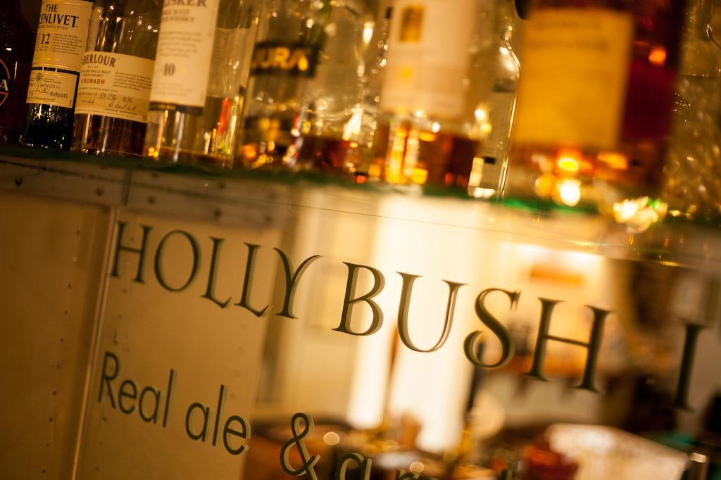 Greenhaugh Hollybush Inn מראה חיצוני תמונה